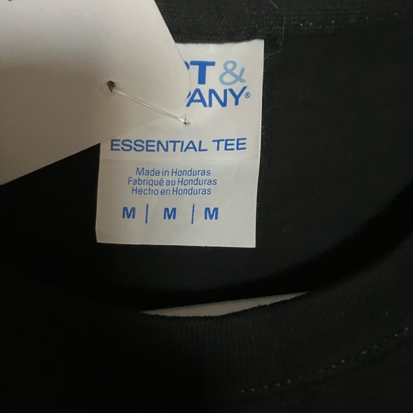 Tshirt - Picture 2 of 5